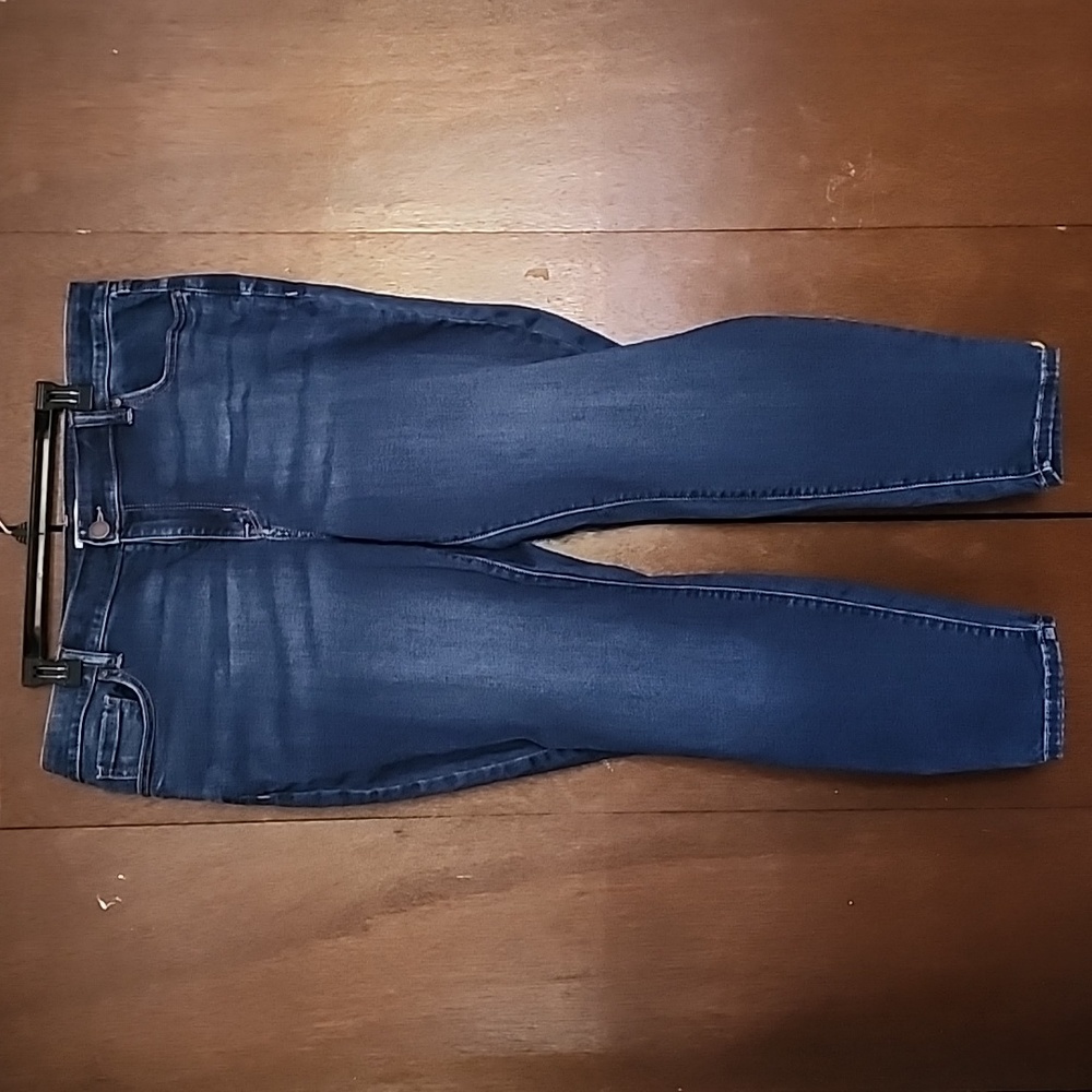 Lane Bryant Signature Fit Mid-Rise Skinny Jeans